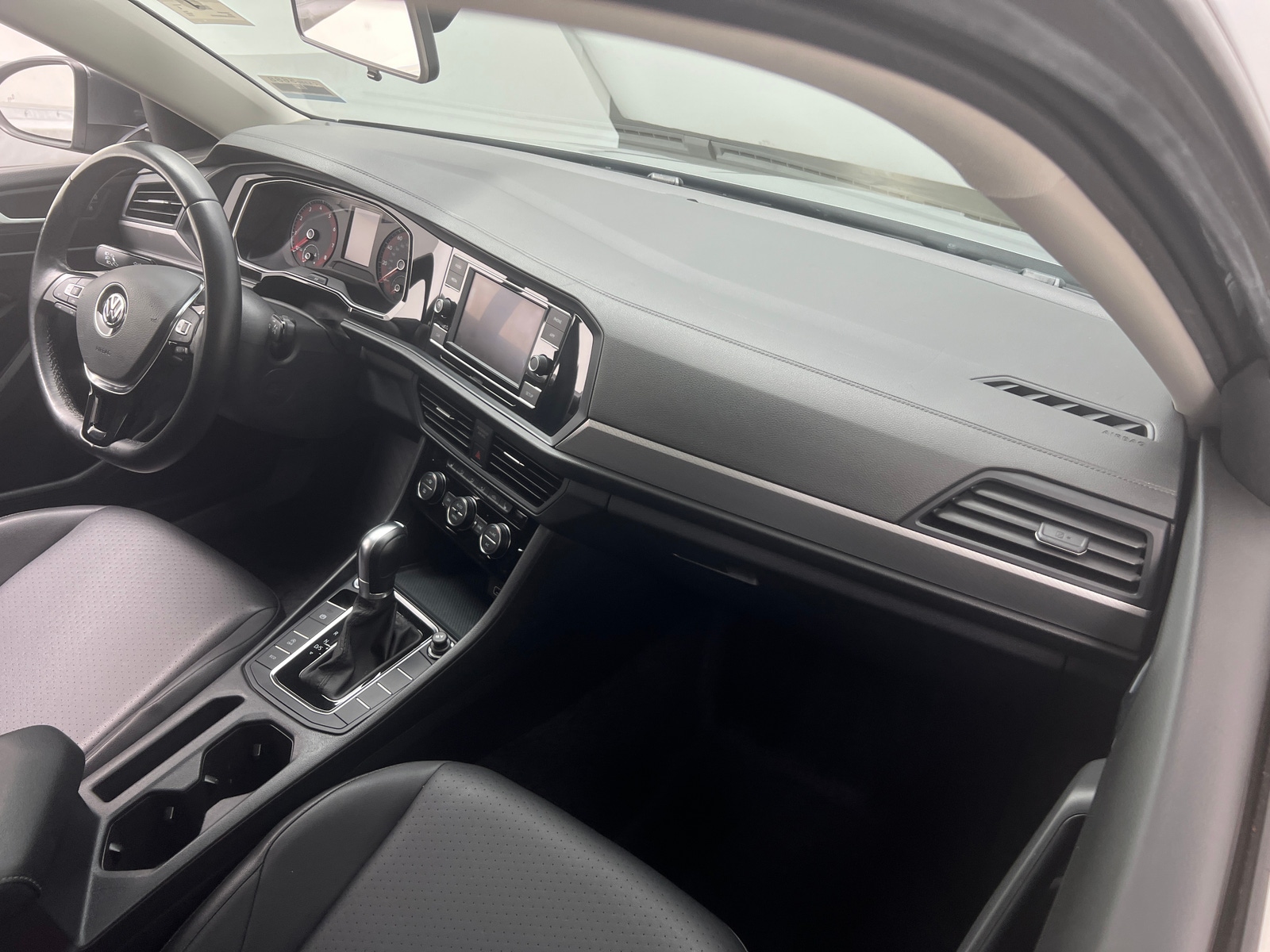 Thumbnail: 2019 Volkswagen Jetta - 3