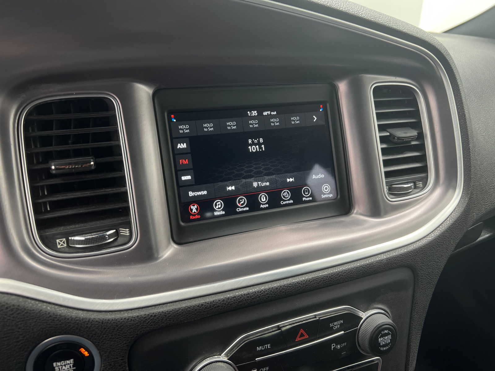 Thumbnail: 2019 Dodge Charger - 4