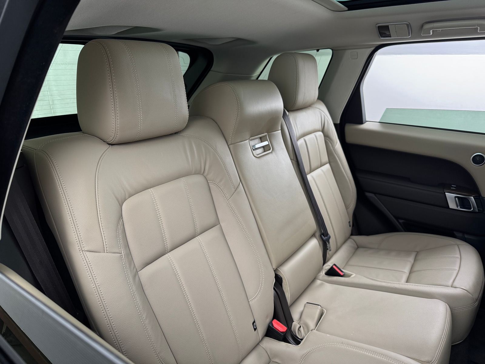 Thumbnail: 2020 Land Rover Range Rover Sport - 5