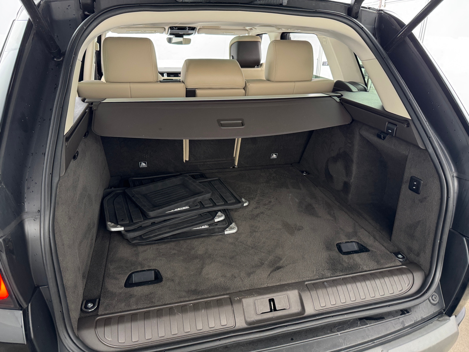Thumbnail: 2020 Land Rover Range Rover Sport - 6