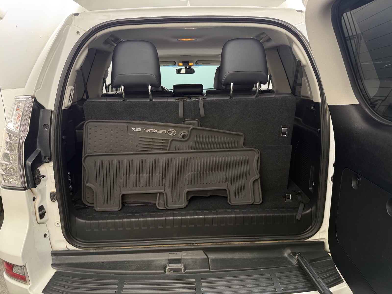 Thumbnail: 2019 Lexus GX - 6