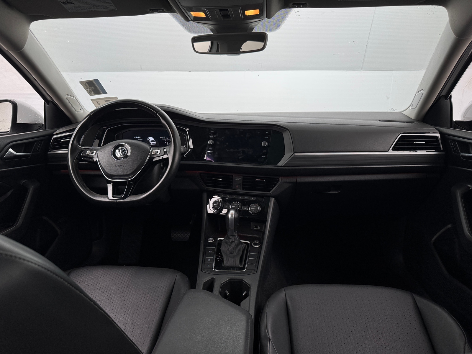 Thumbnail: 2019 Volkswagen Jetta - 2