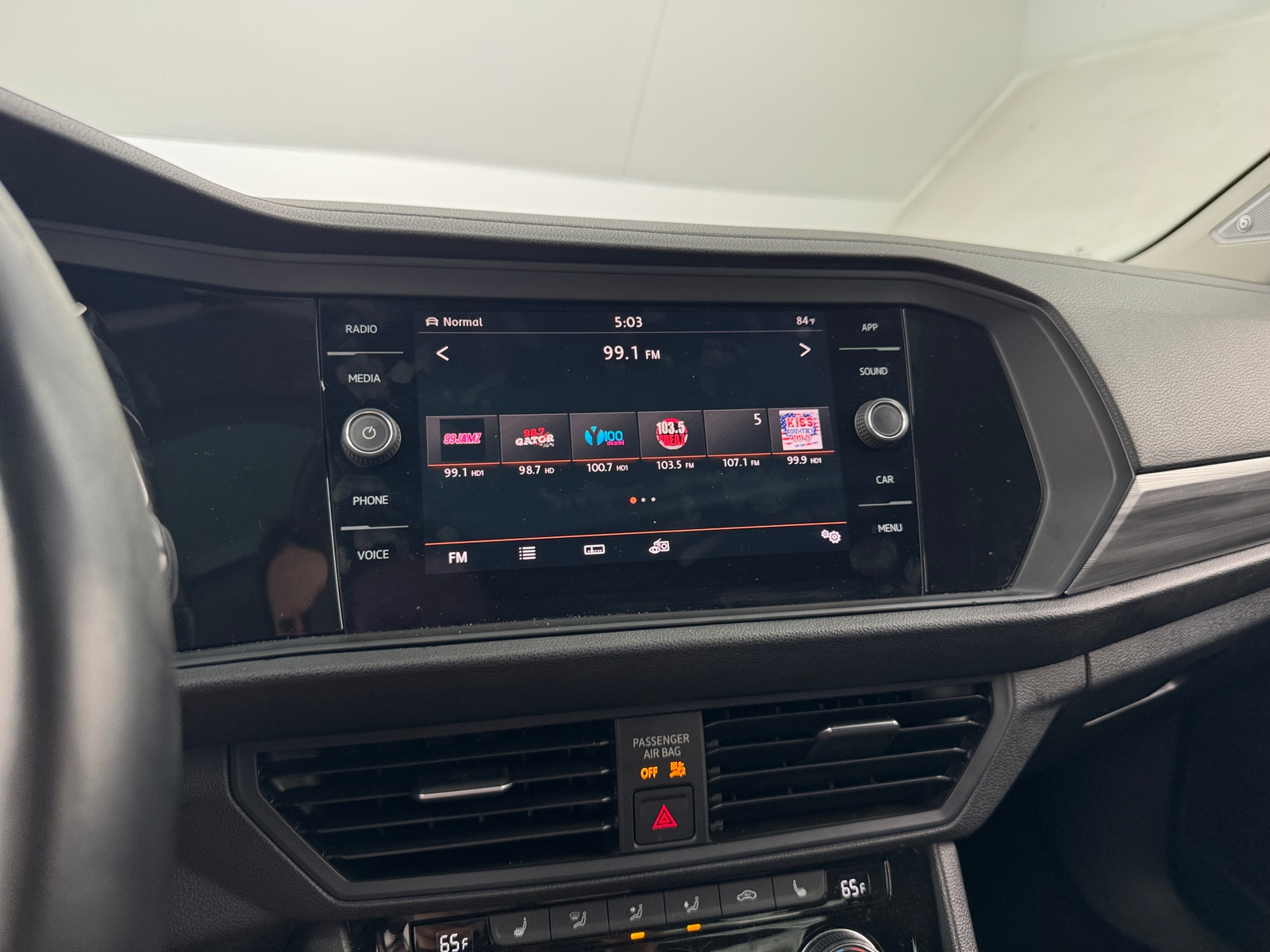 Thumbnail: 2019 Volkswagen Jetta - 3