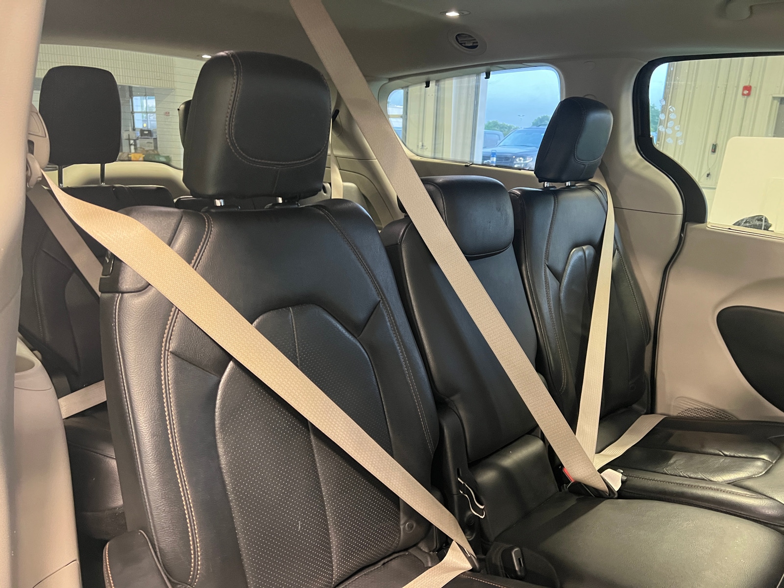 Thumbnail: 2018 Chrysler Pacifica - 5