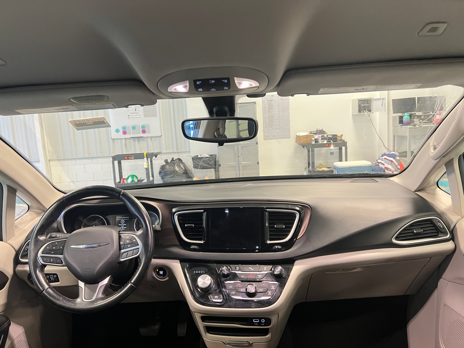 Thumbnail: 2018 Chrysler Pacifica - 2