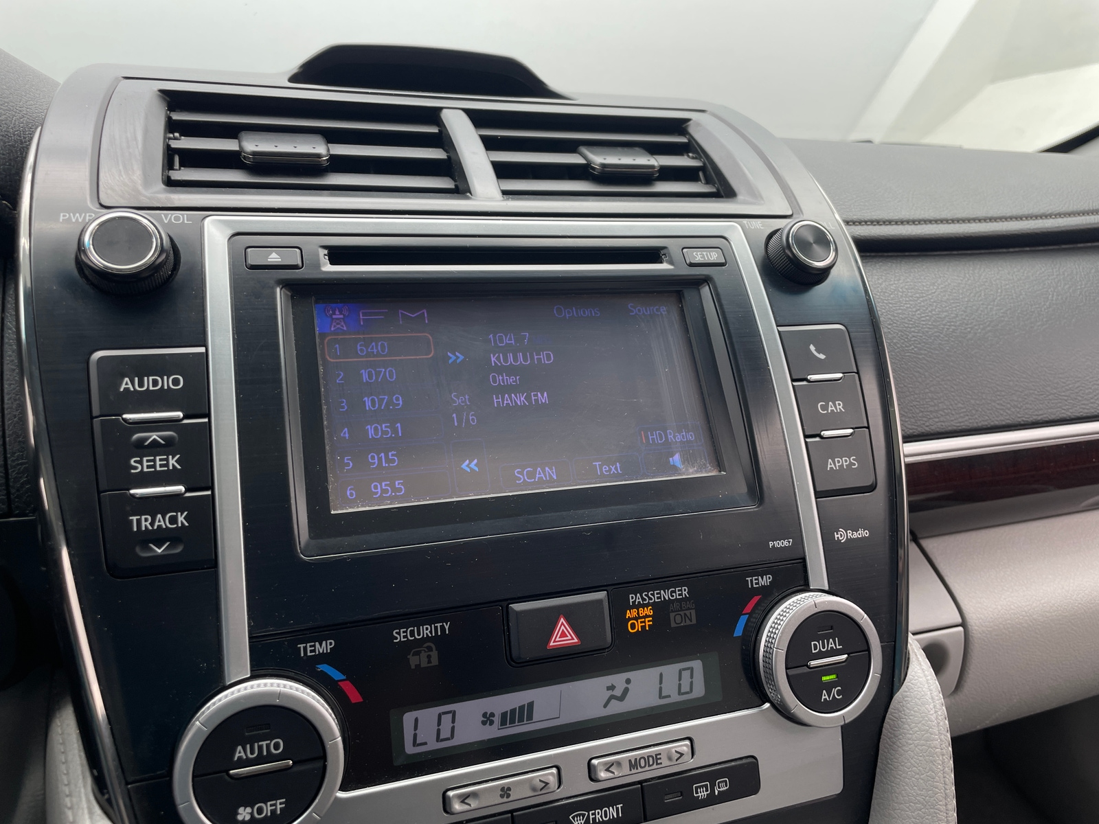 Thumbnail: 2013 Toyota Camry - 3