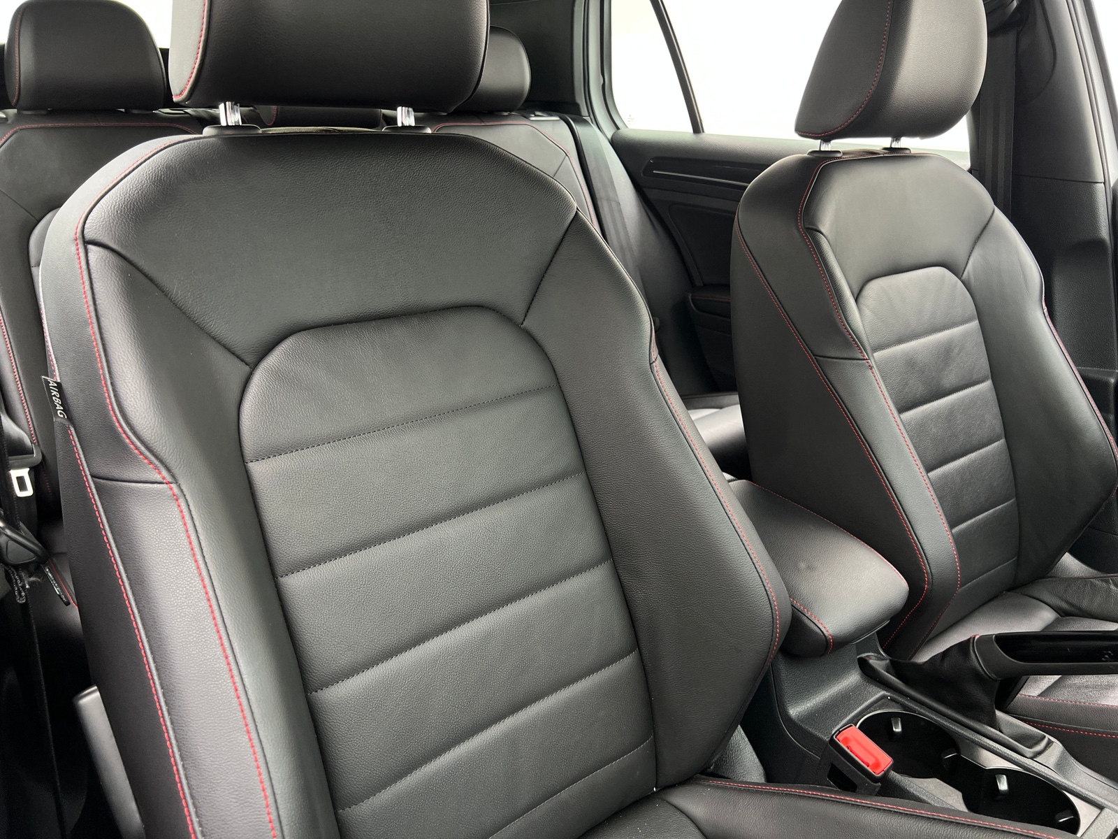 Thumbnail: 2015 Volkswagen Golf - 2