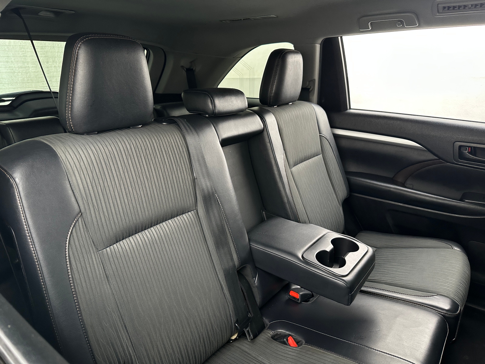 Thumbnail: 2019 Toyota Highlander - 5