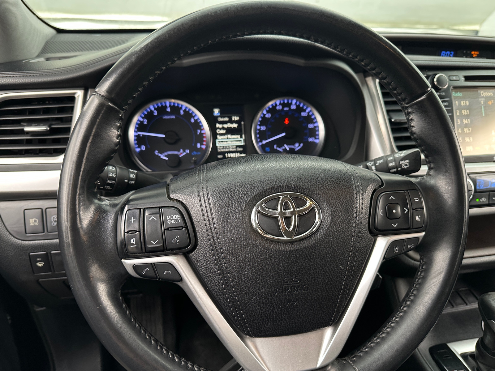 Thumbnail: 2019 Toyota Highlander - 4