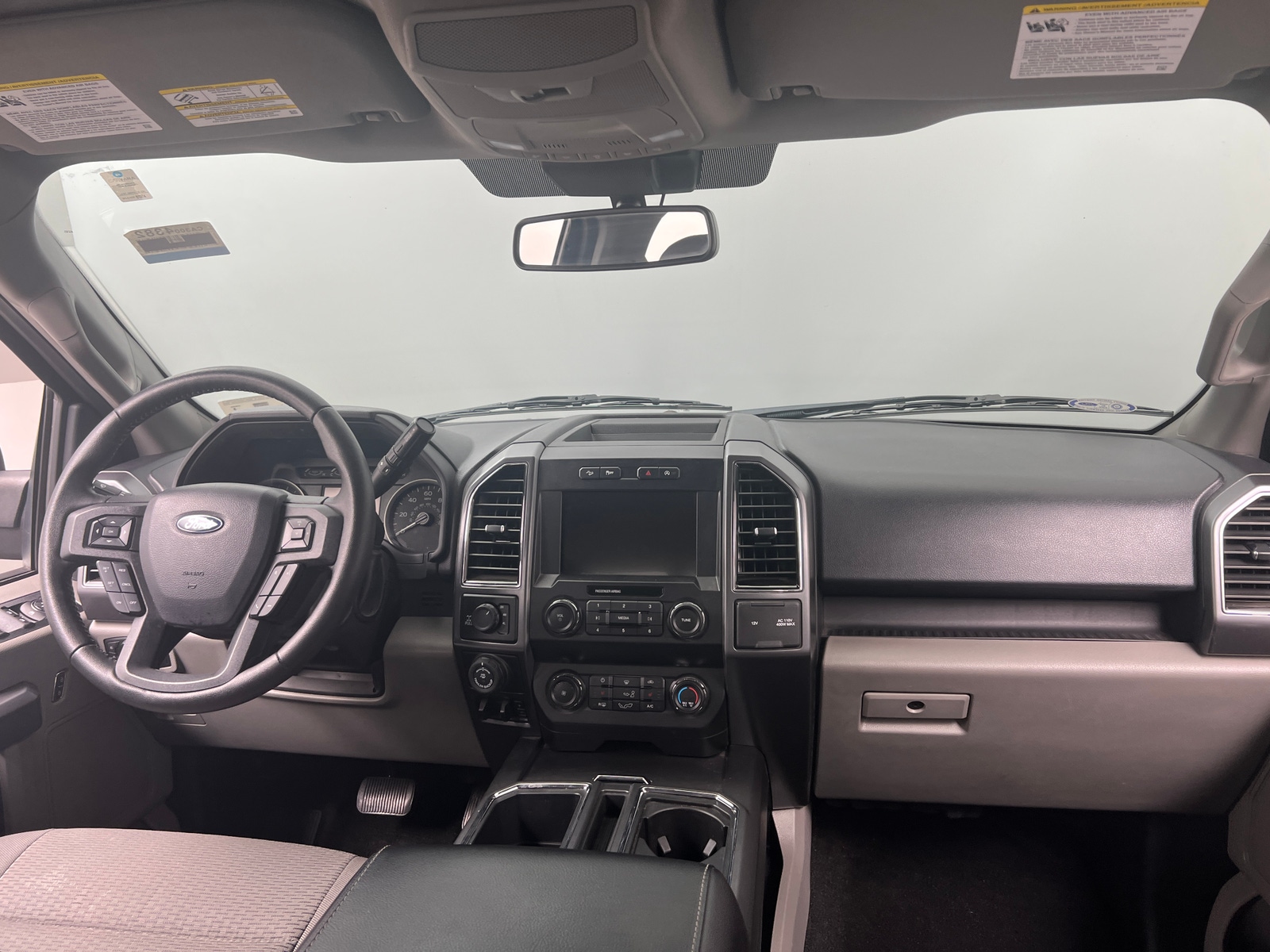 Thumbnail: 2019 Ford Econoline - 3