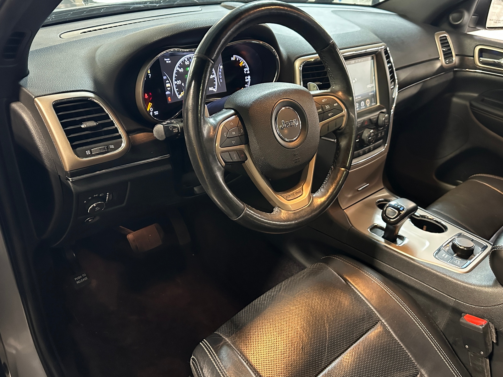 Thumbnail: 2015 Jeep Grand Cherokee - 2