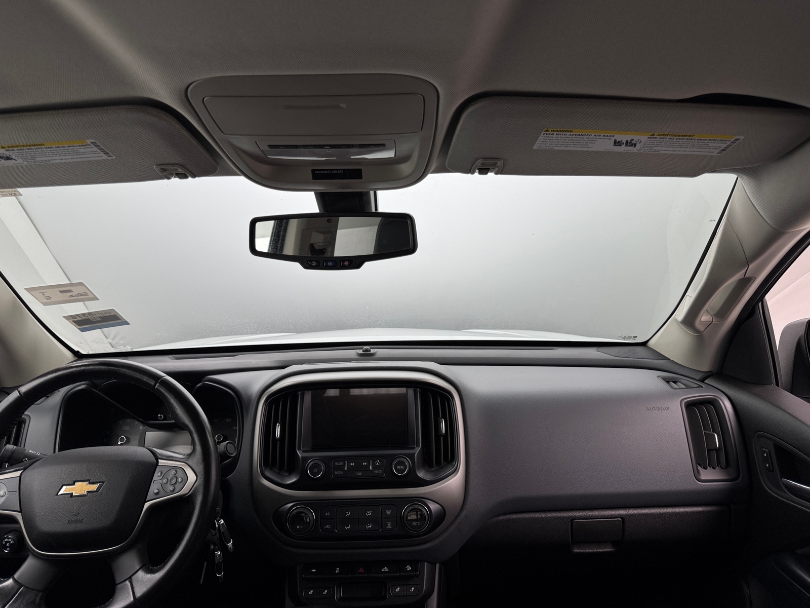 Thumbnail: 2016 Chevrolet Colorado - 3