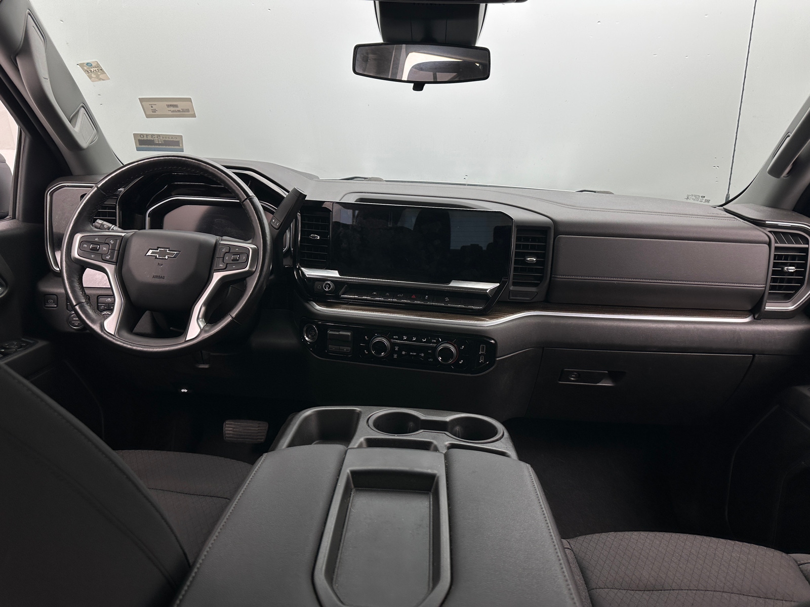 Thumbnail: 2022 Chevrolet Silverado 1500 - 3