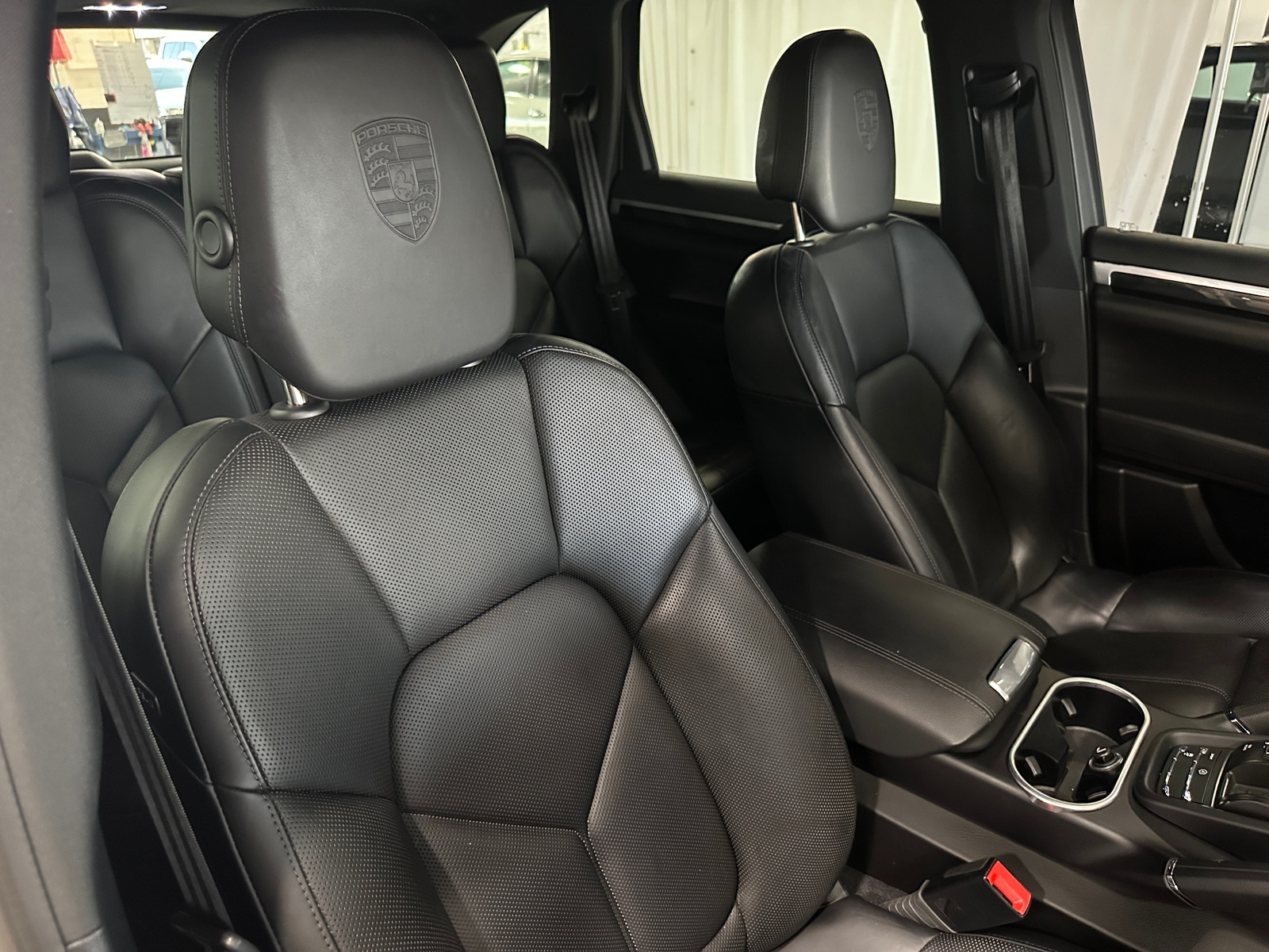 Thumbnail: 2018 Porsche Cayenne - 2