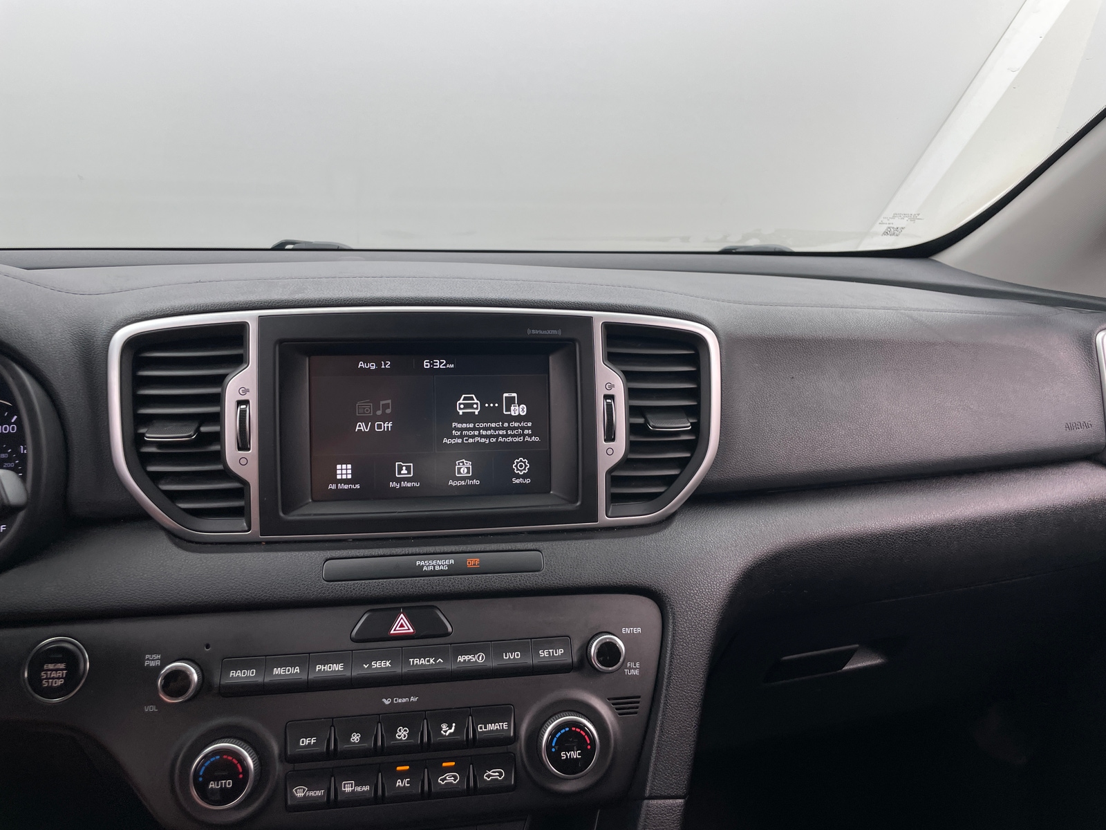 Thumbnail: 2017 Kia Sportage - 3