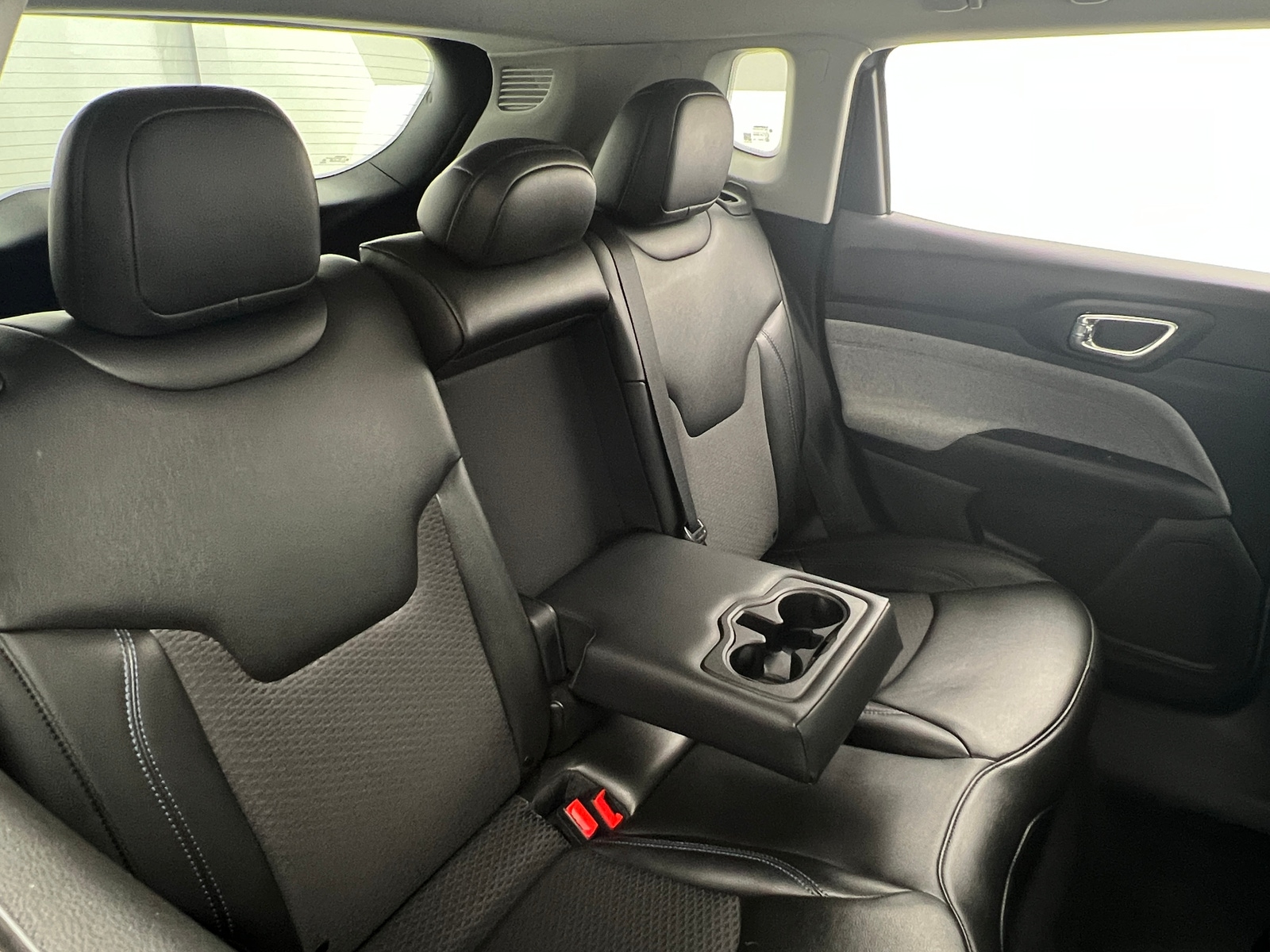 Thumbnail: 2022 Jeep Compass - 6