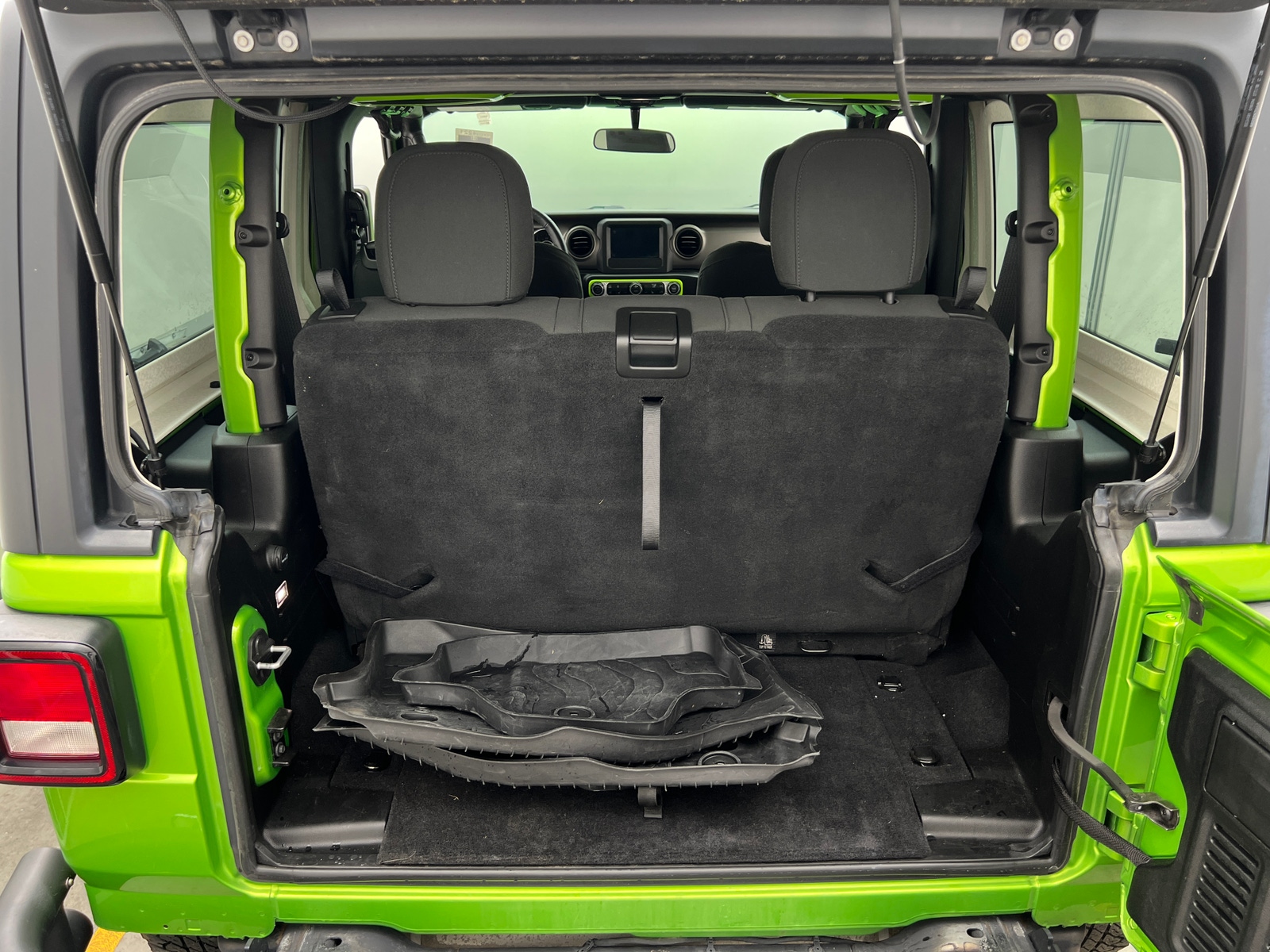 Thumbnail: 2018 Jeep Wrangler - 7