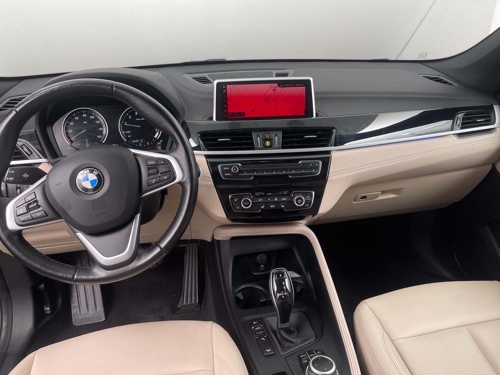 Thumbnail: 2020 BMW X1 - 3