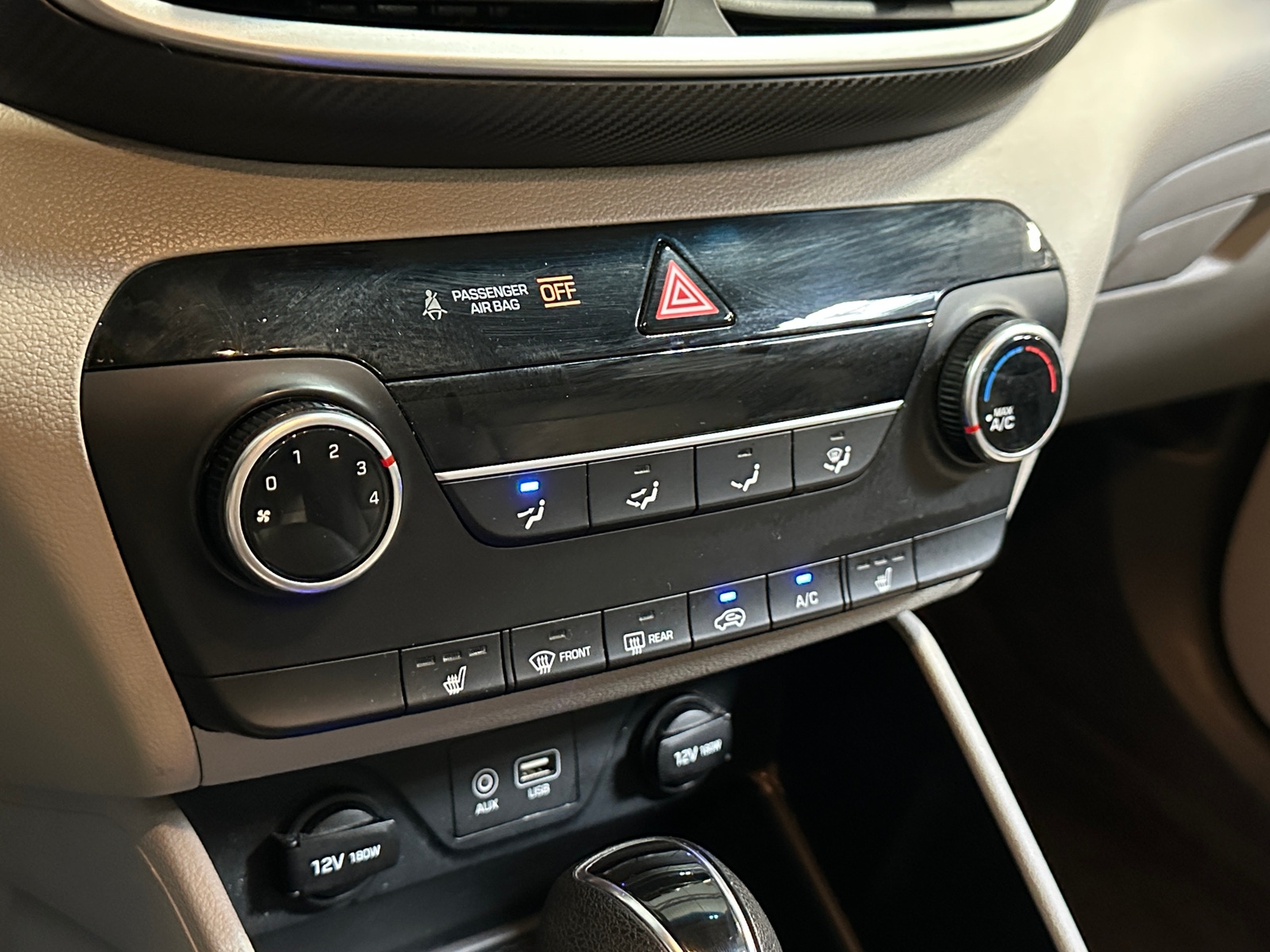 Thumbnail: 2020 Hyundai Tucson - 4