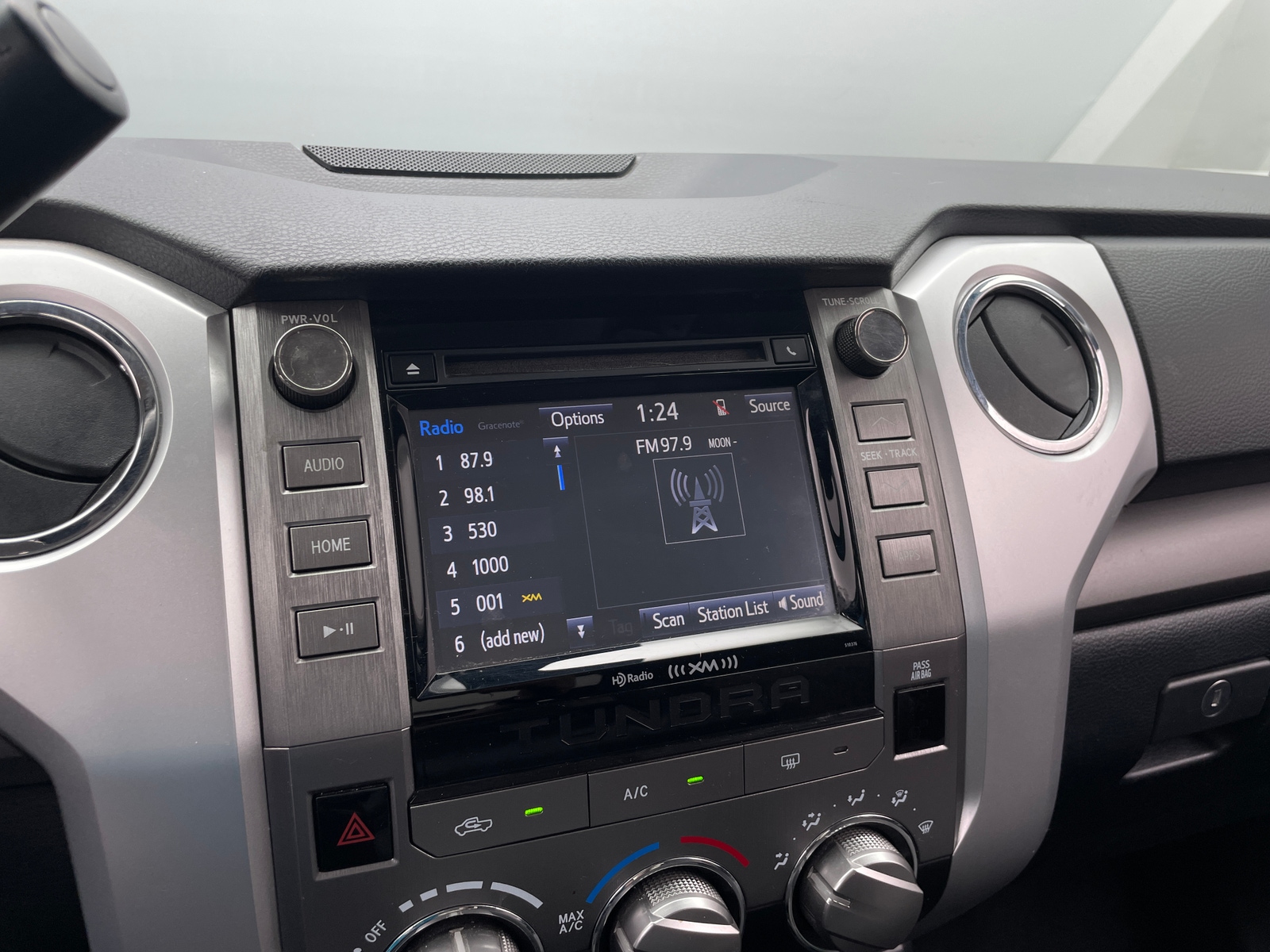 Thumbnail: 2019 Toyota Tundra - 4