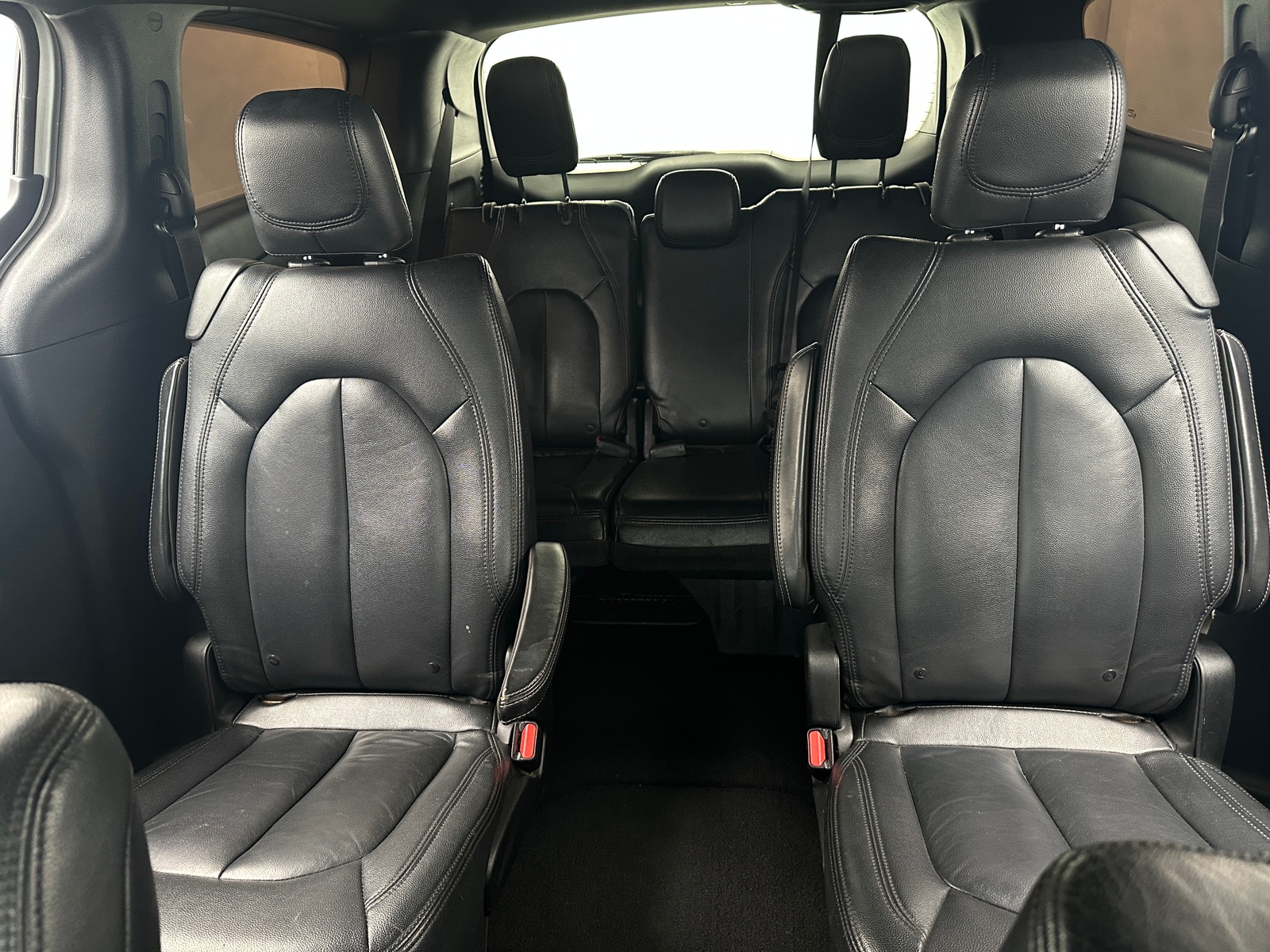 Thumbnail: 2018 Chrysler Pacifica - 6