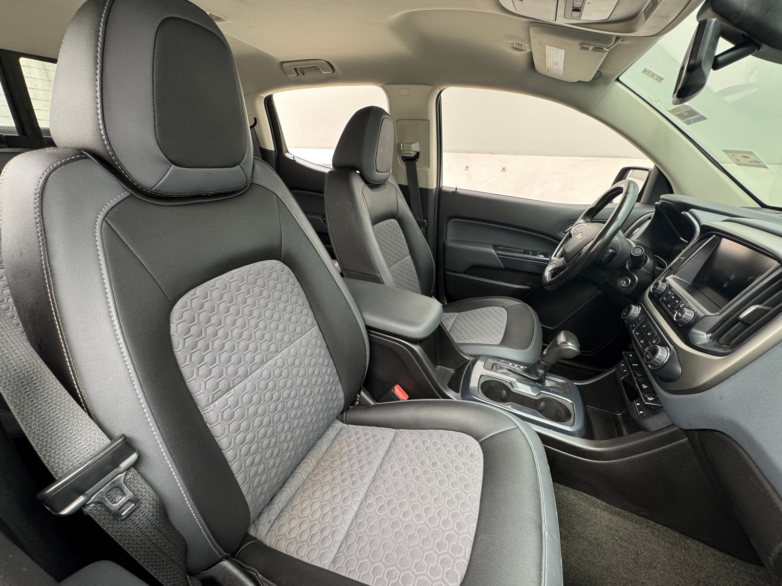 Thumbnail: 2016 Chevrolet Colorado - 2