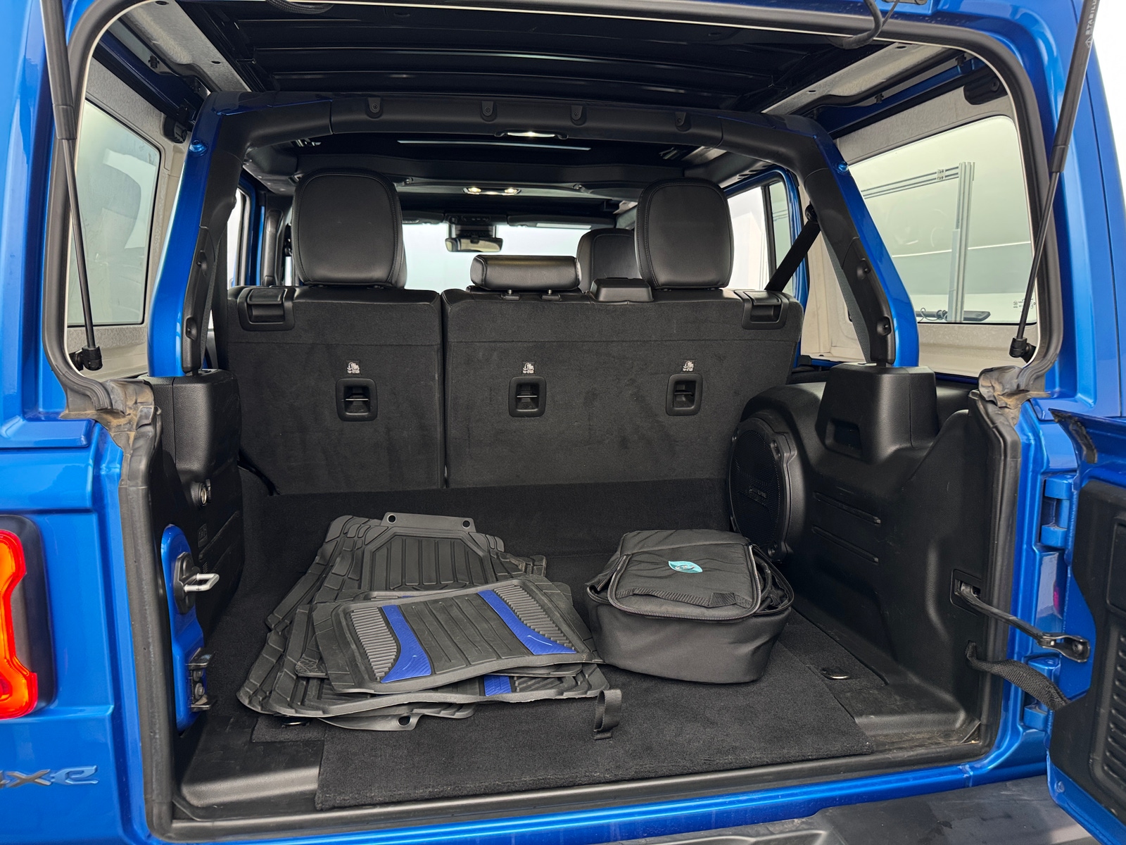 Thumbnail: 2021 Jeep Wrangler - 7
