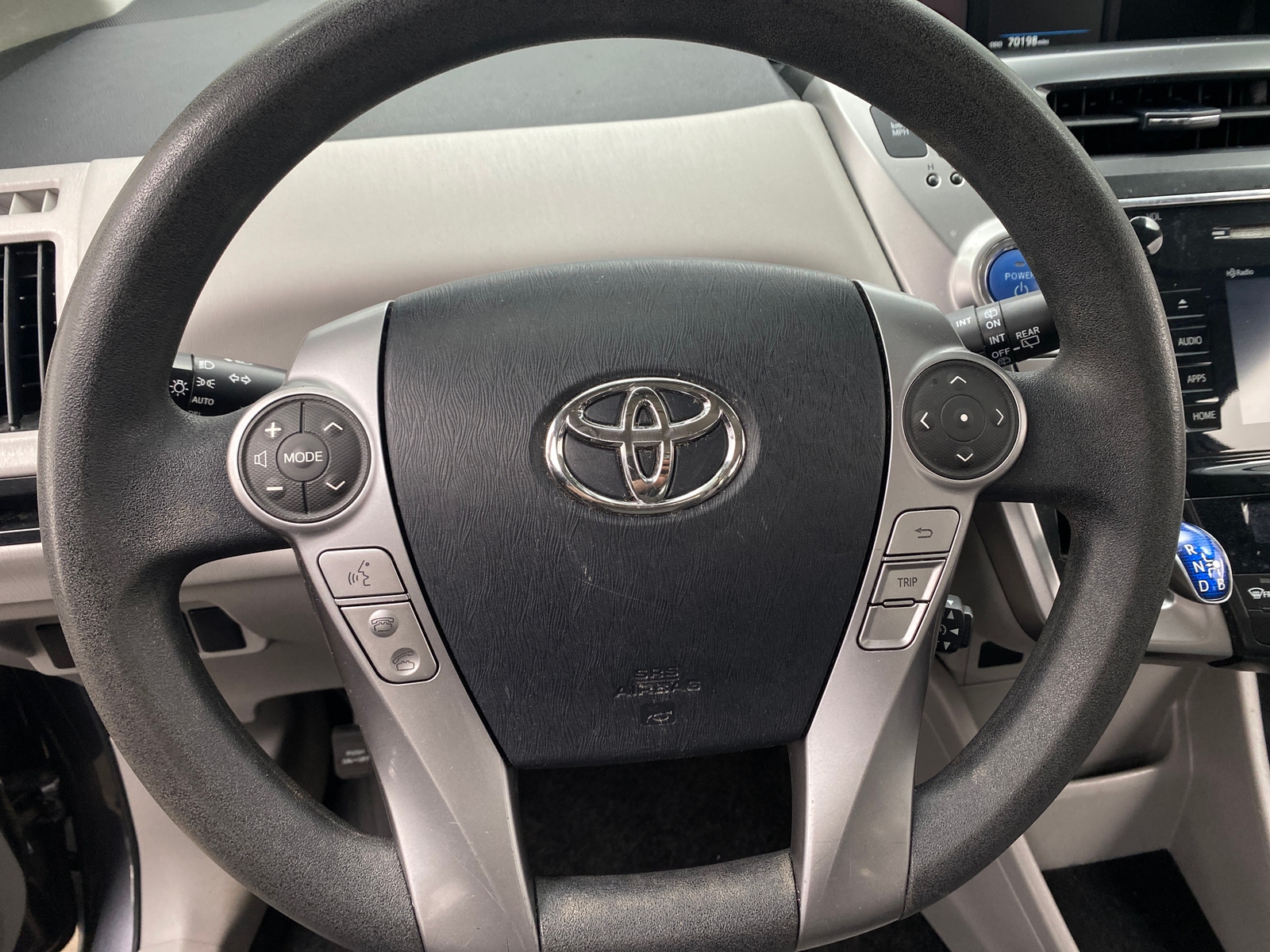 Thumbnail: 2015 Toyota Prius v - 5