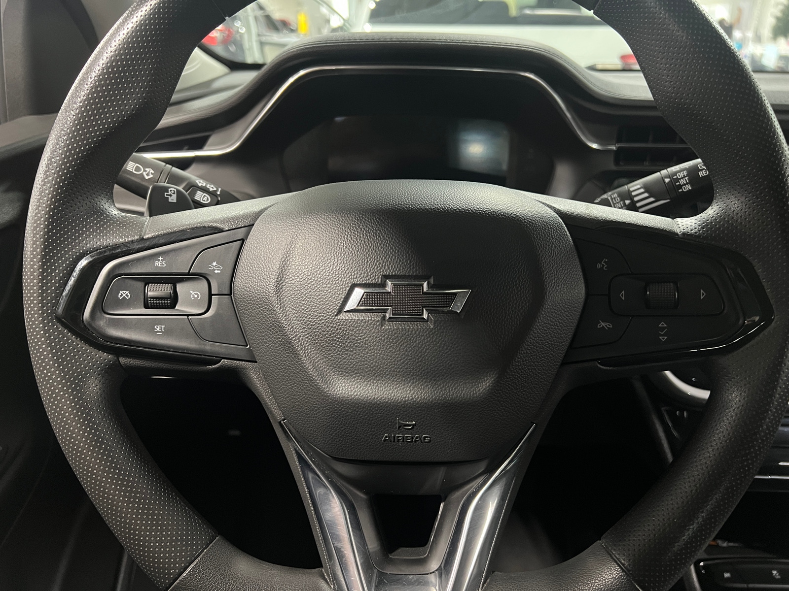 Thumbnail: 2023 Chevrolet Bolt EUV - 5