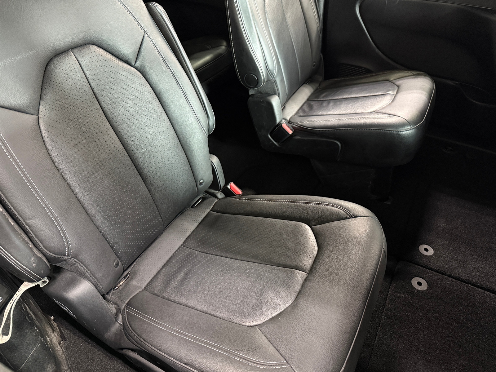 Thumbnail: 2020 Chrysler Pacifica - 6