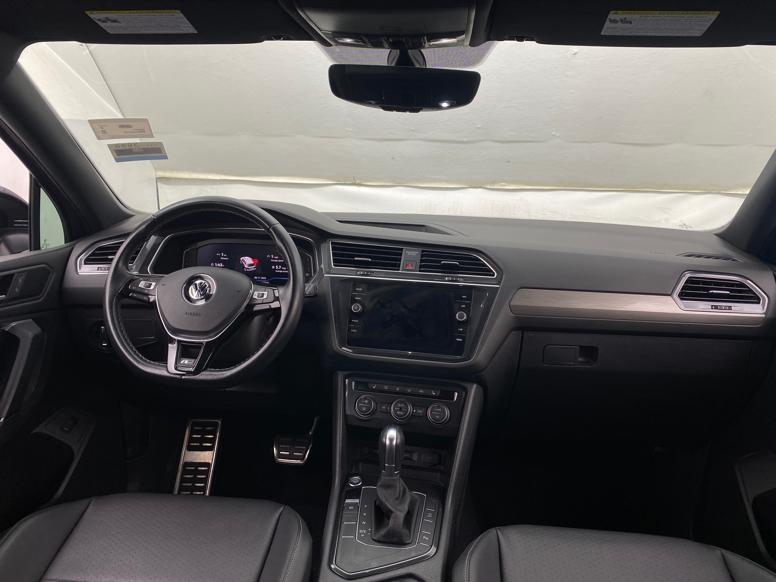 Thumbnail: 2019 Volkswagen Tiguan - 2