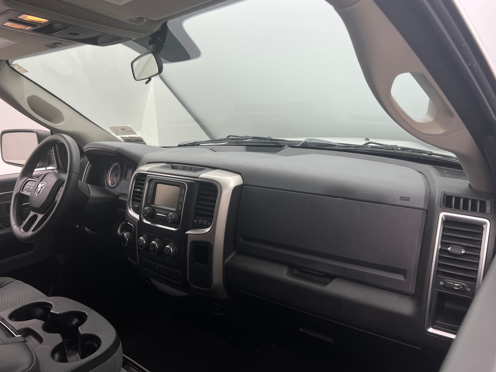 Thumbnail: 2019 RAM 1500 Classic - 3