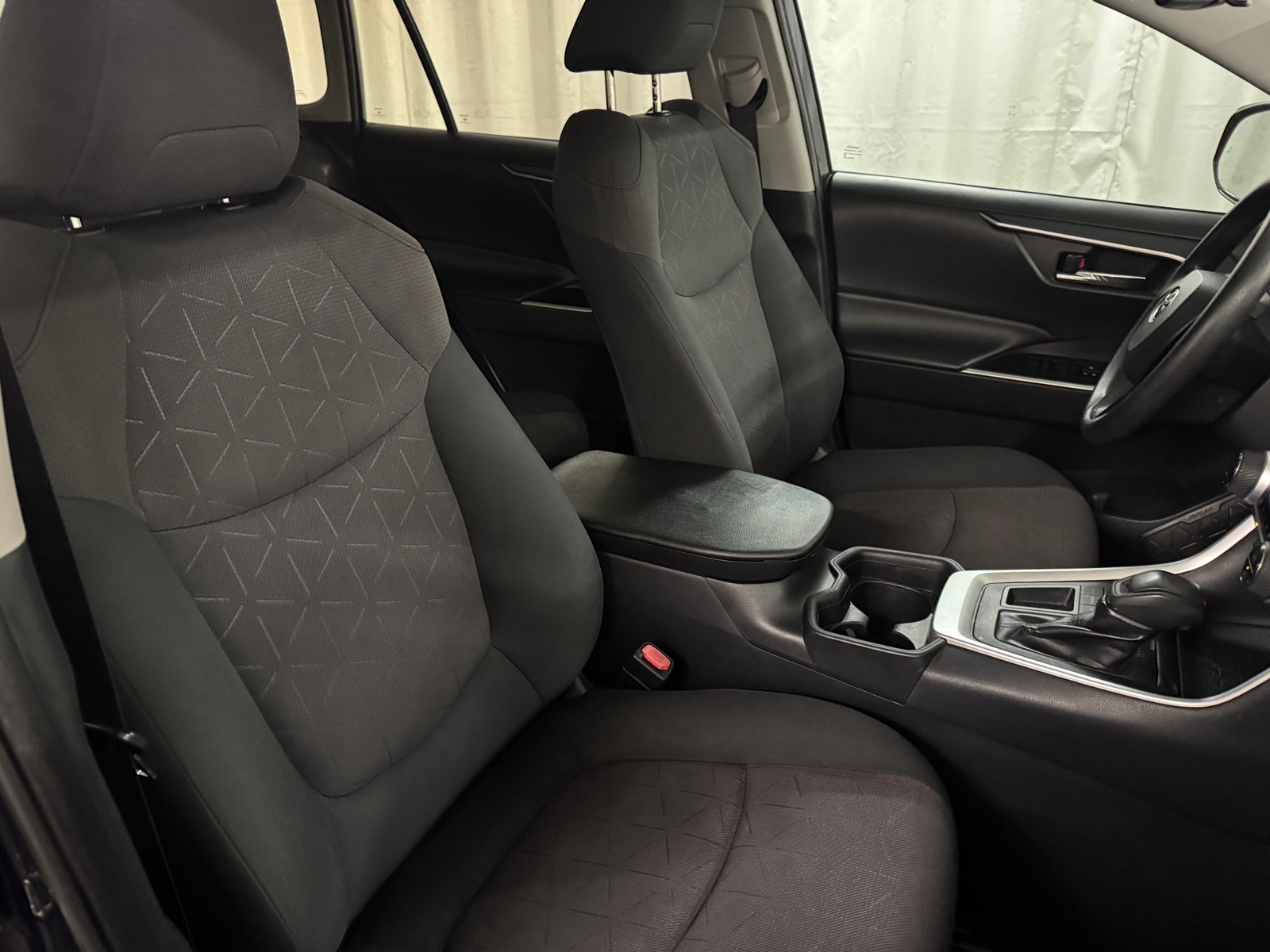 Thumbnail: 2019 Toyota RAV4 - 2