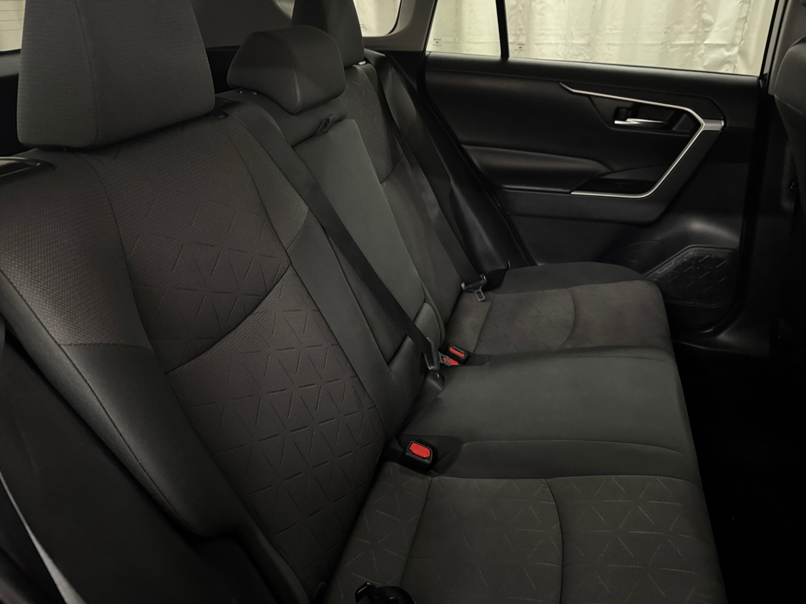 Thumbnail: 2019 Toyota RAV4 - 6