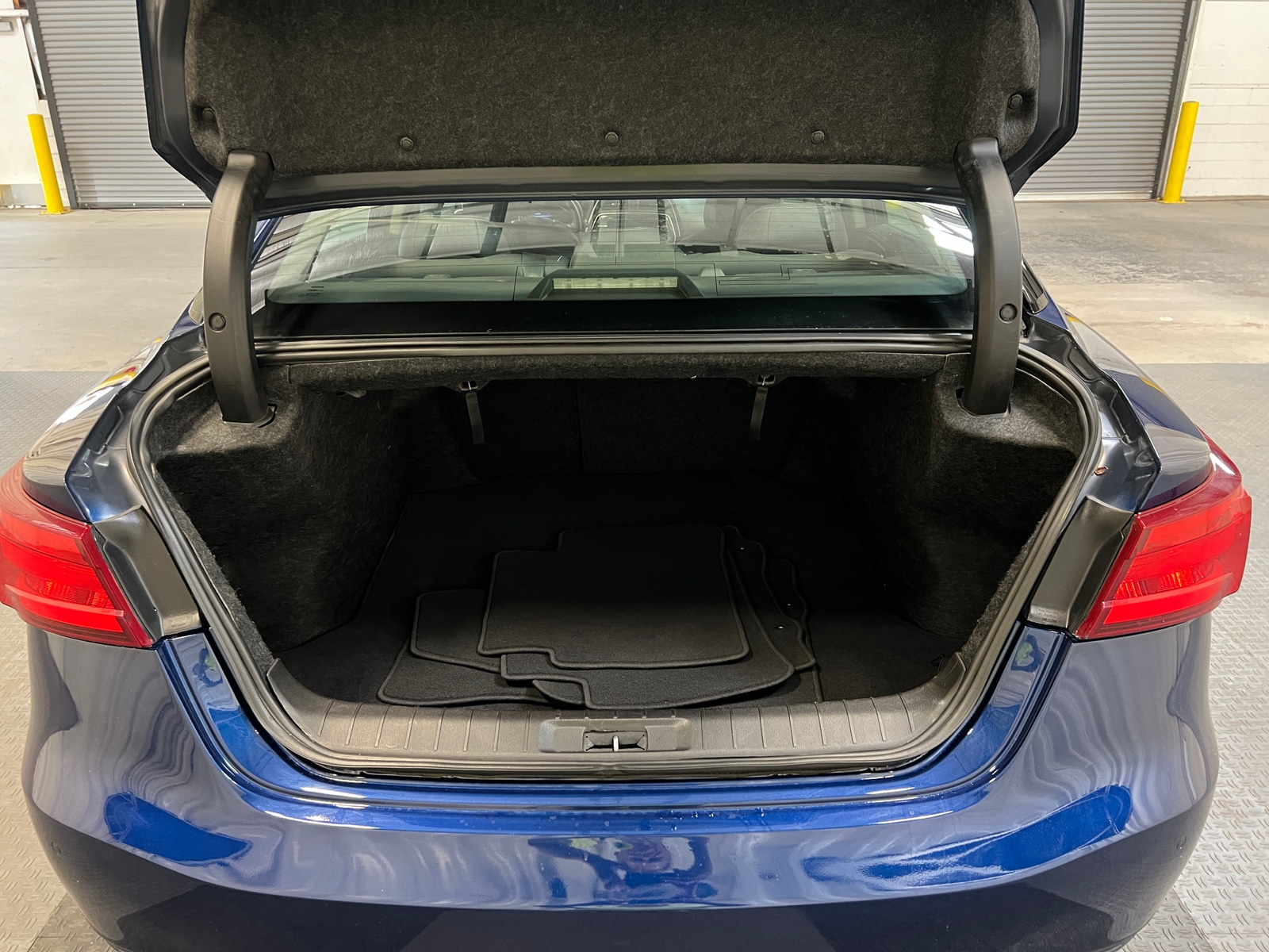 Thumbnail: 2018 Nissan Maxima - 6