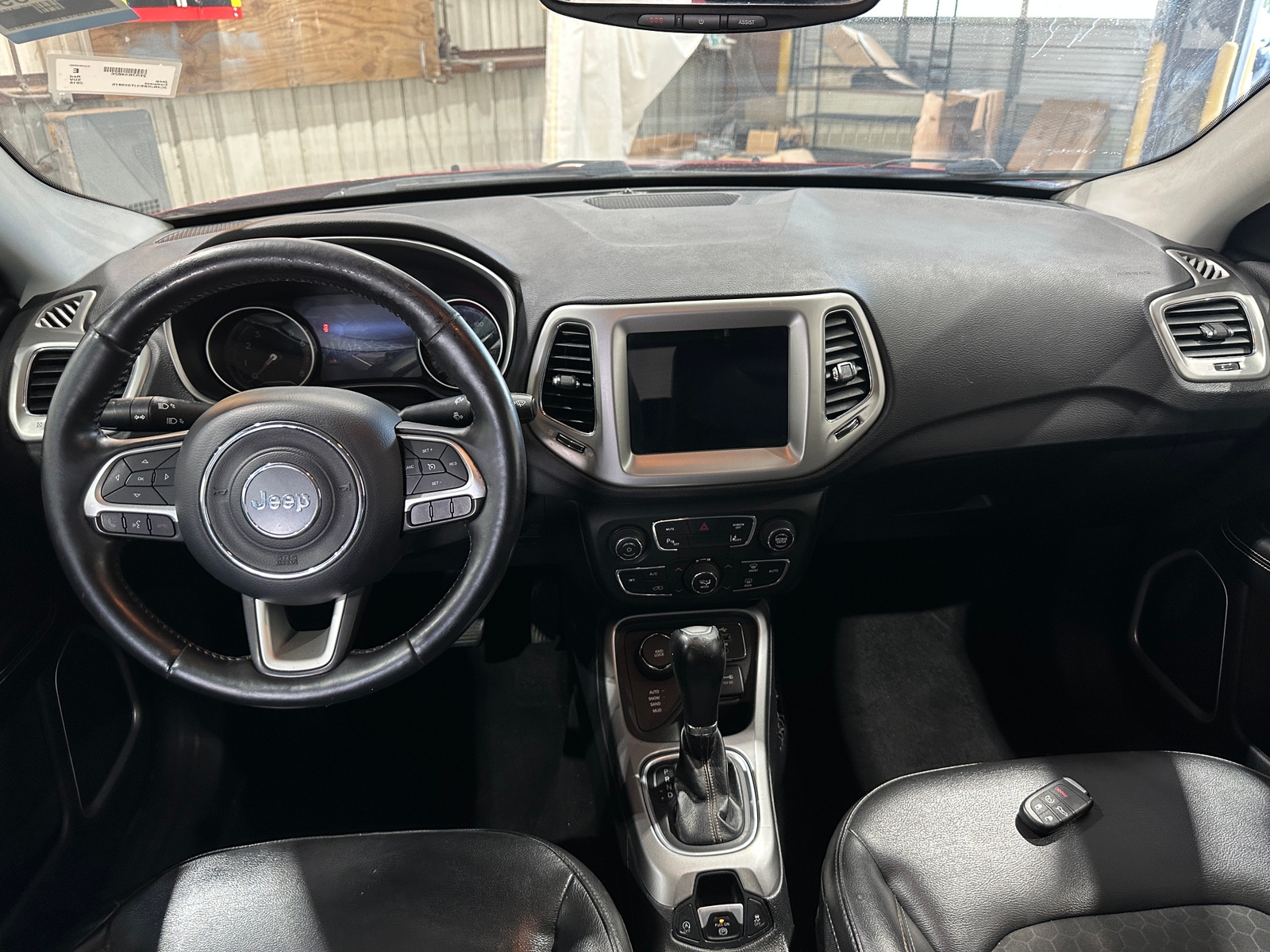 Thumbnail: 2018 Jeep Compass - 3