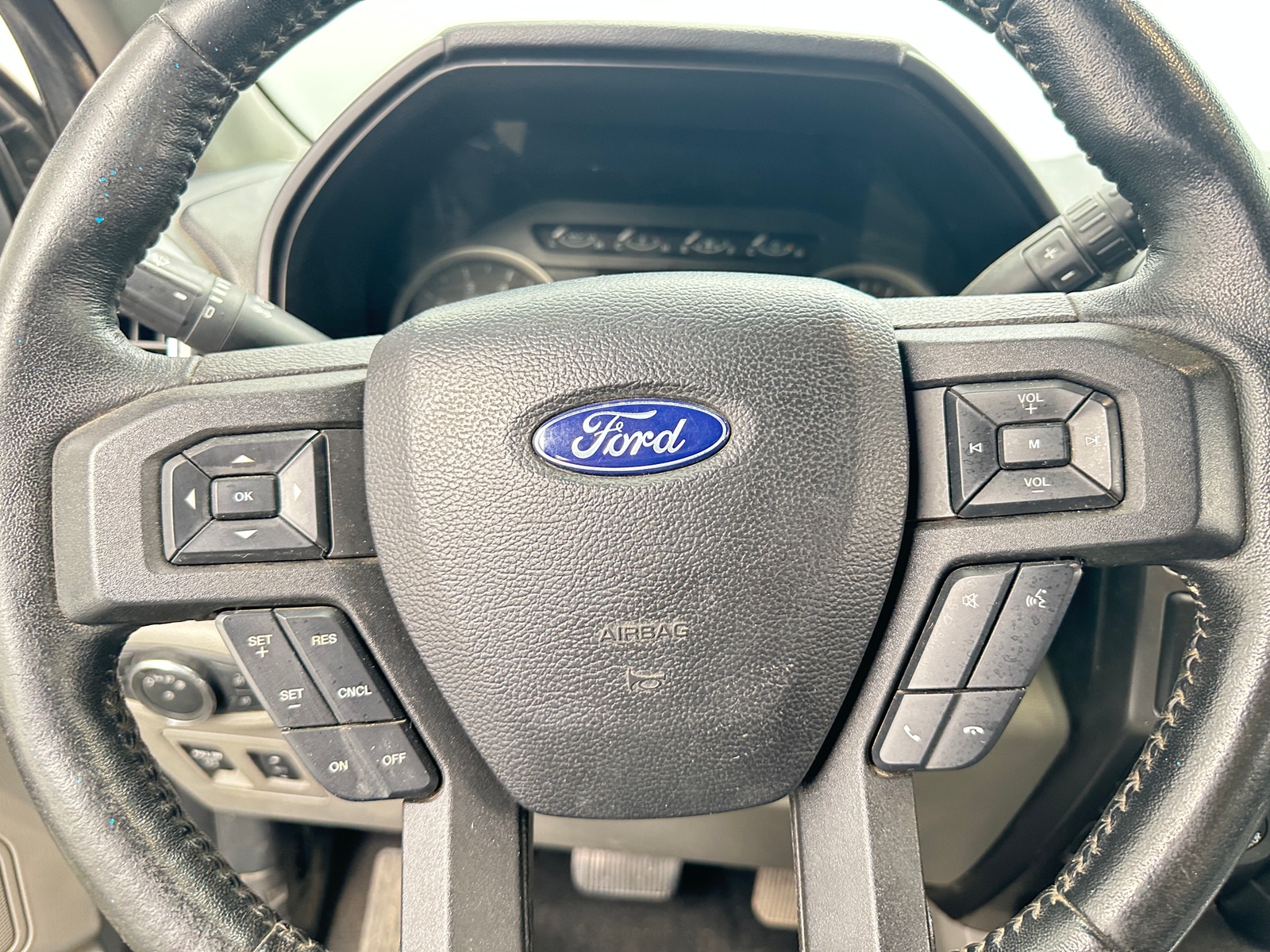 Thumbnail: 2020 Ford Econoline - 5