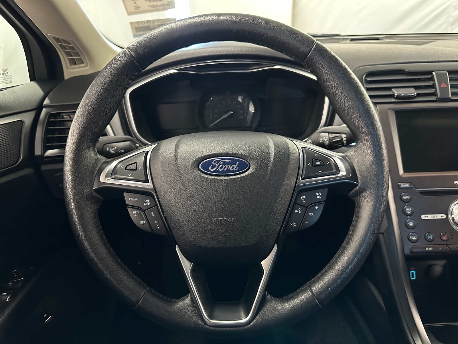 Thumbnail: 2020 Ford Fusion - 4