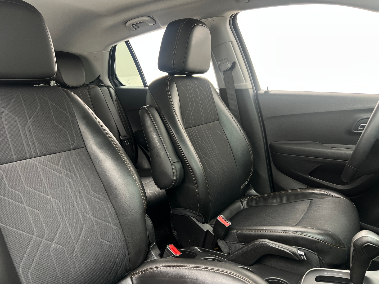 Thumbnail: 2020 Chevrolet Trax - 2