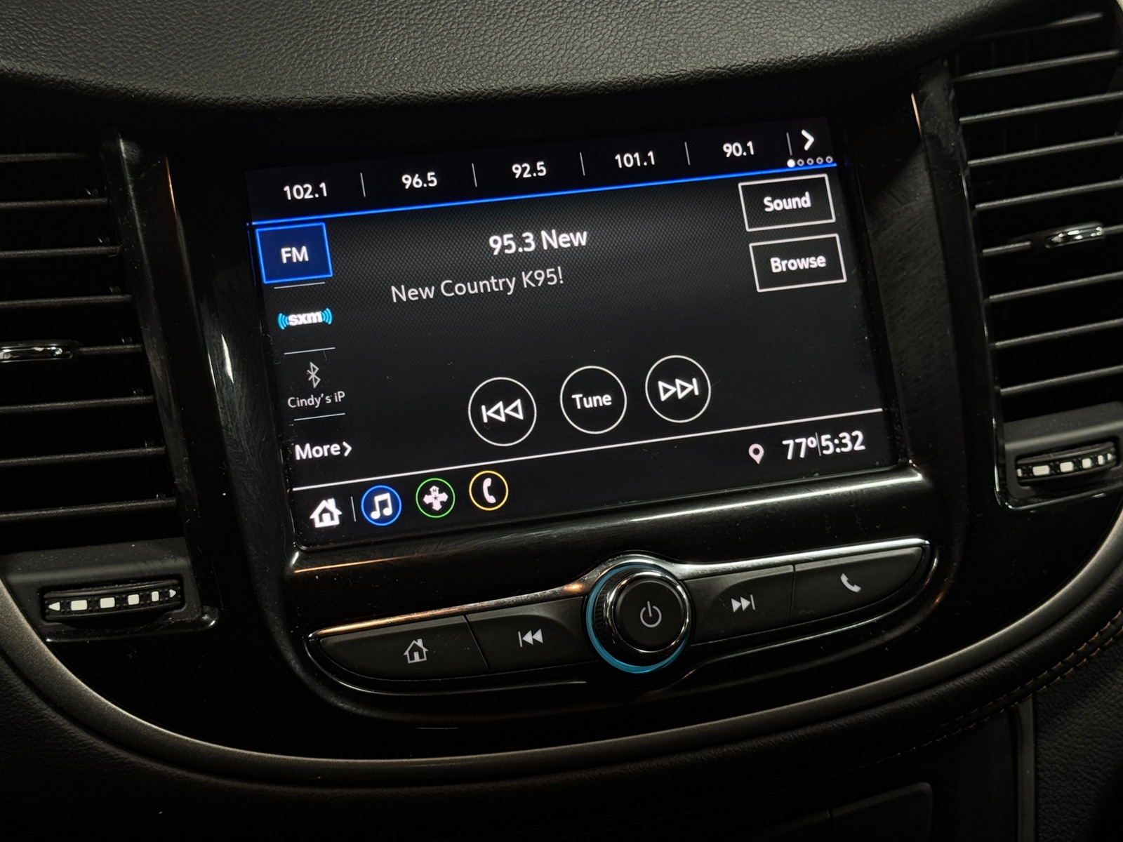 Thumbnail: 2020 Chevrolet Trax - 4