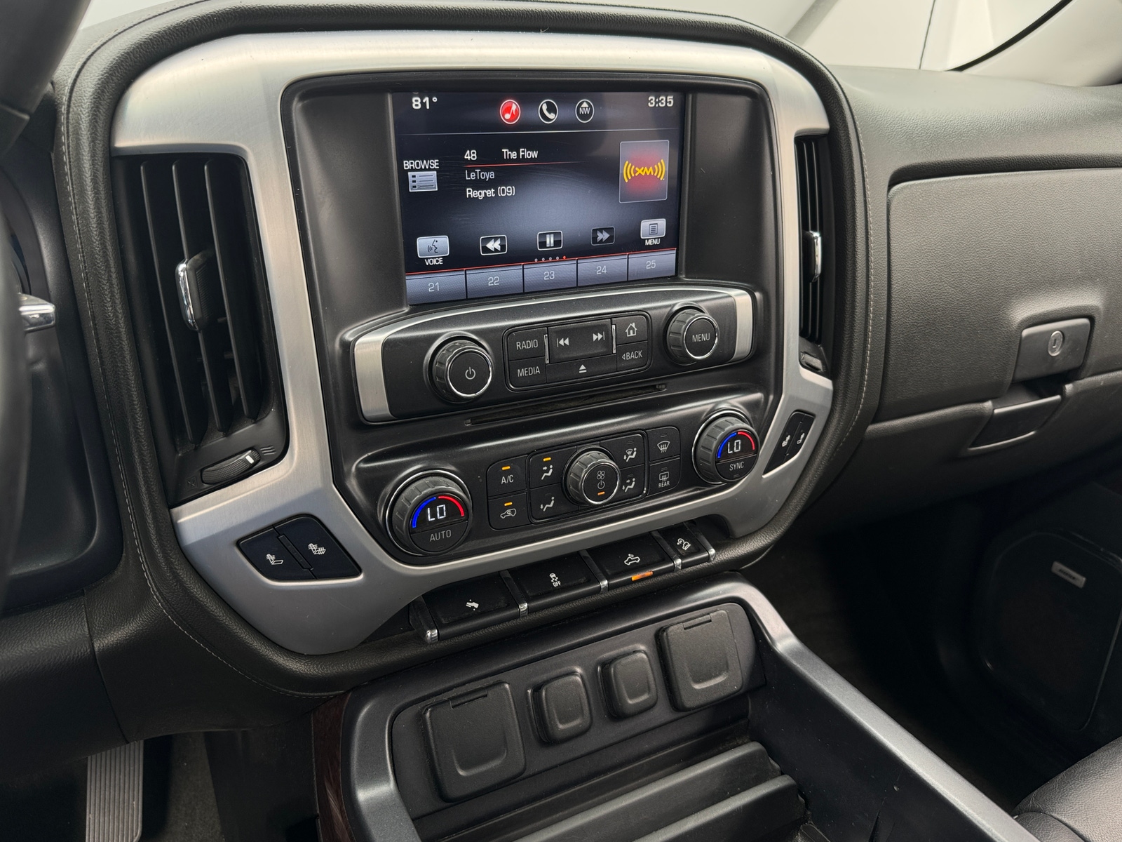 Thumbnail: 2015 GMC Sierra 2500 - 3
