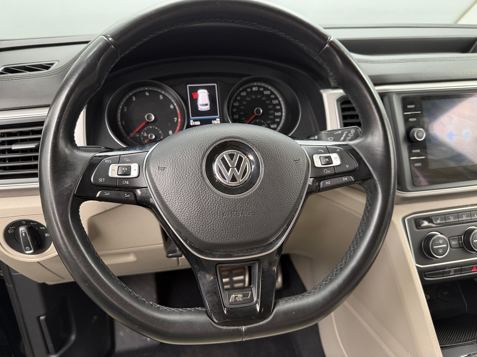Thumbnail: 2018 Volkswagen Atlas - 4