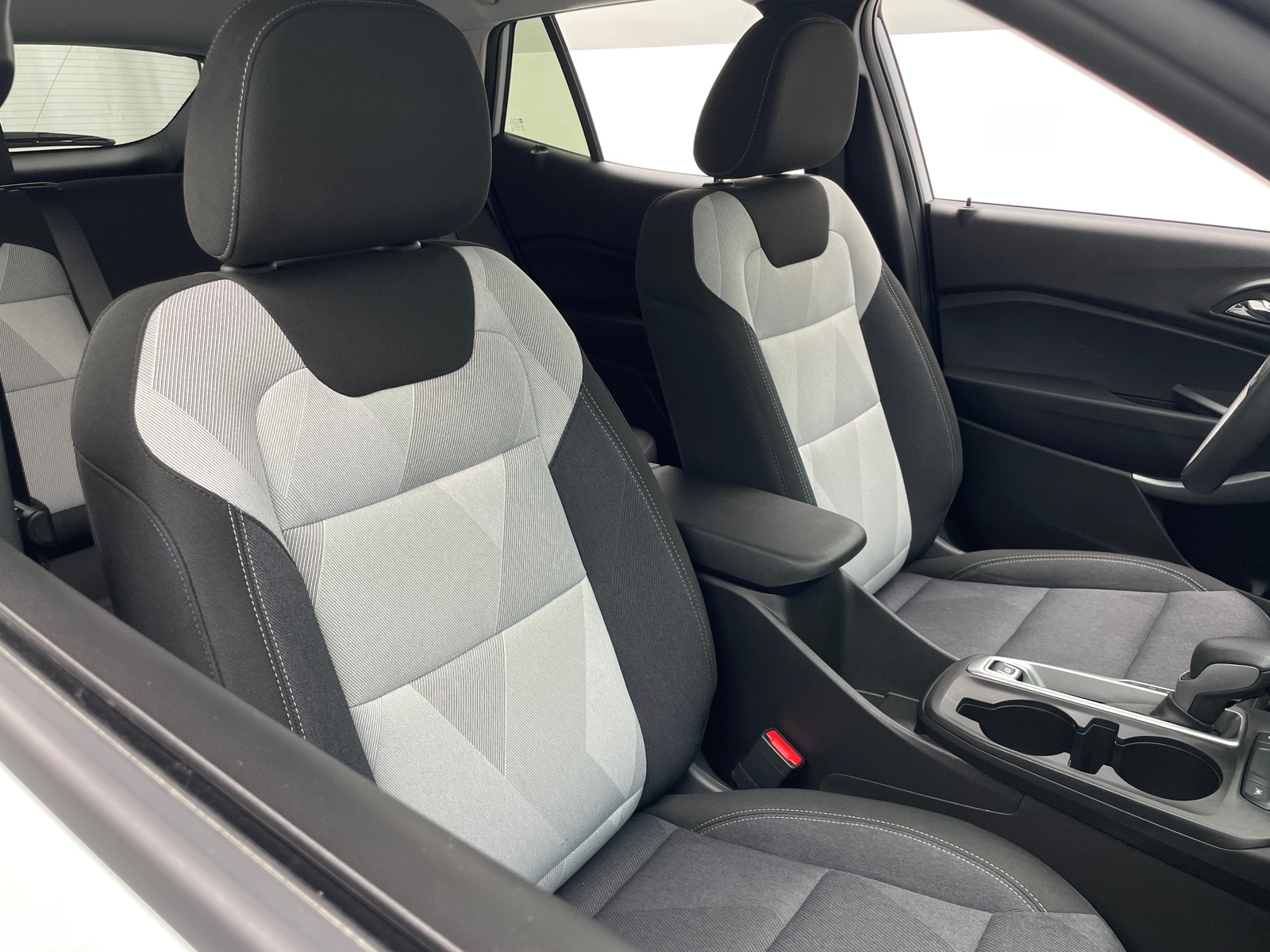 Thumbnail: 2025 Chevrolet Trax - 2
