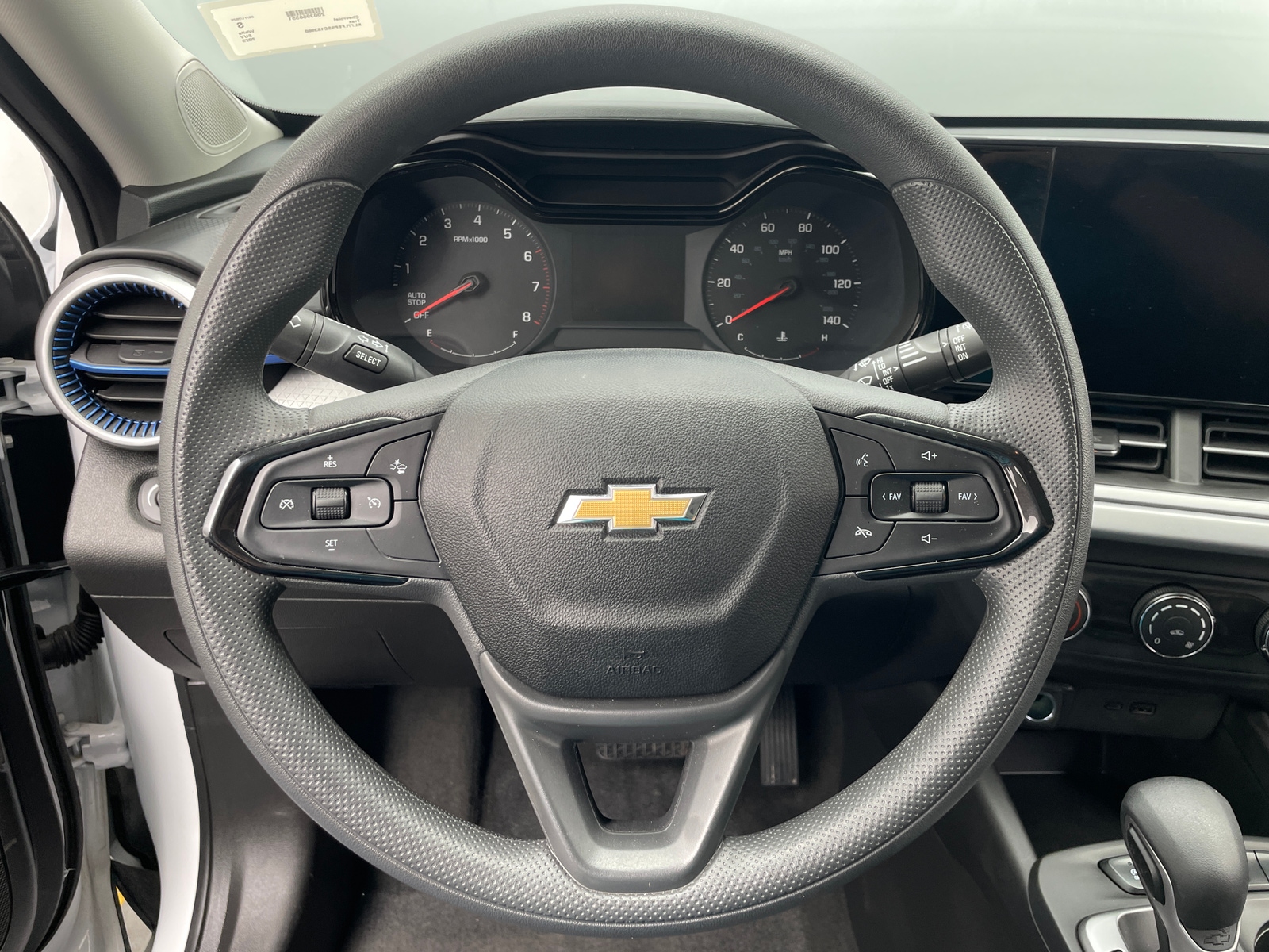Thumbnail: 2025 Chevrolet Trax - 5