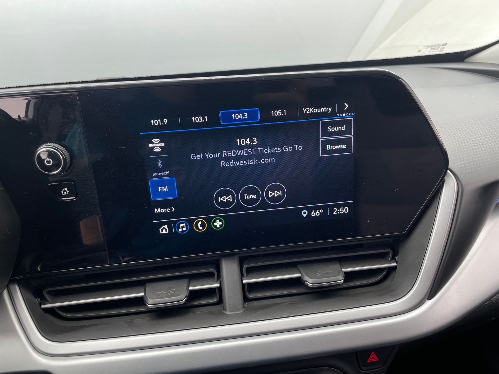 Thumbnail: 2025 Chevrolet Trax - 4