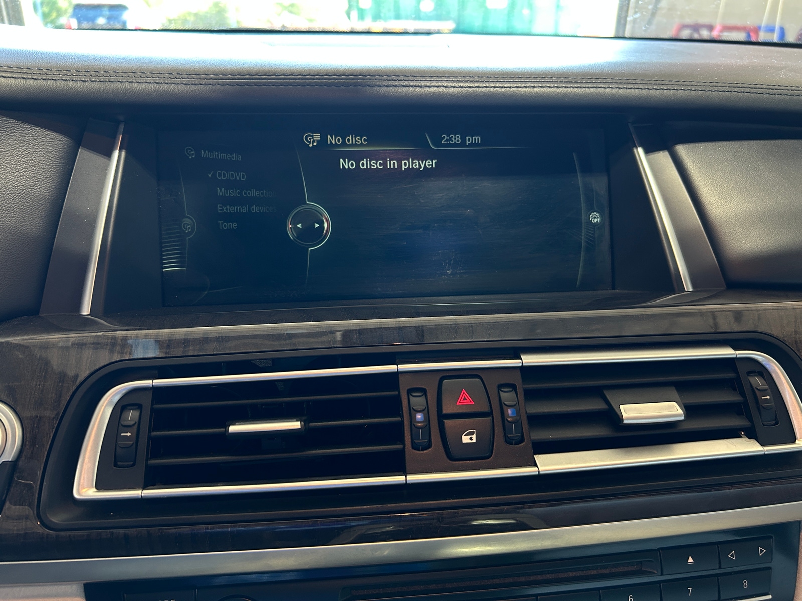 Thumbnail: 2013 BMW 7 Series - 3