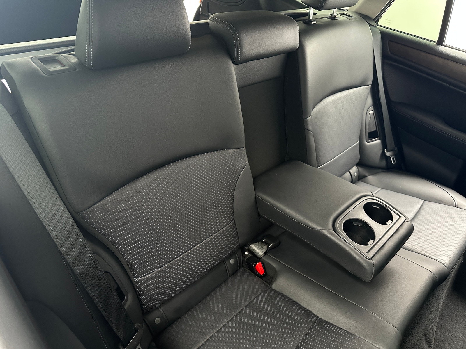 Thumbnail: 2015 Subaru Outback - 5