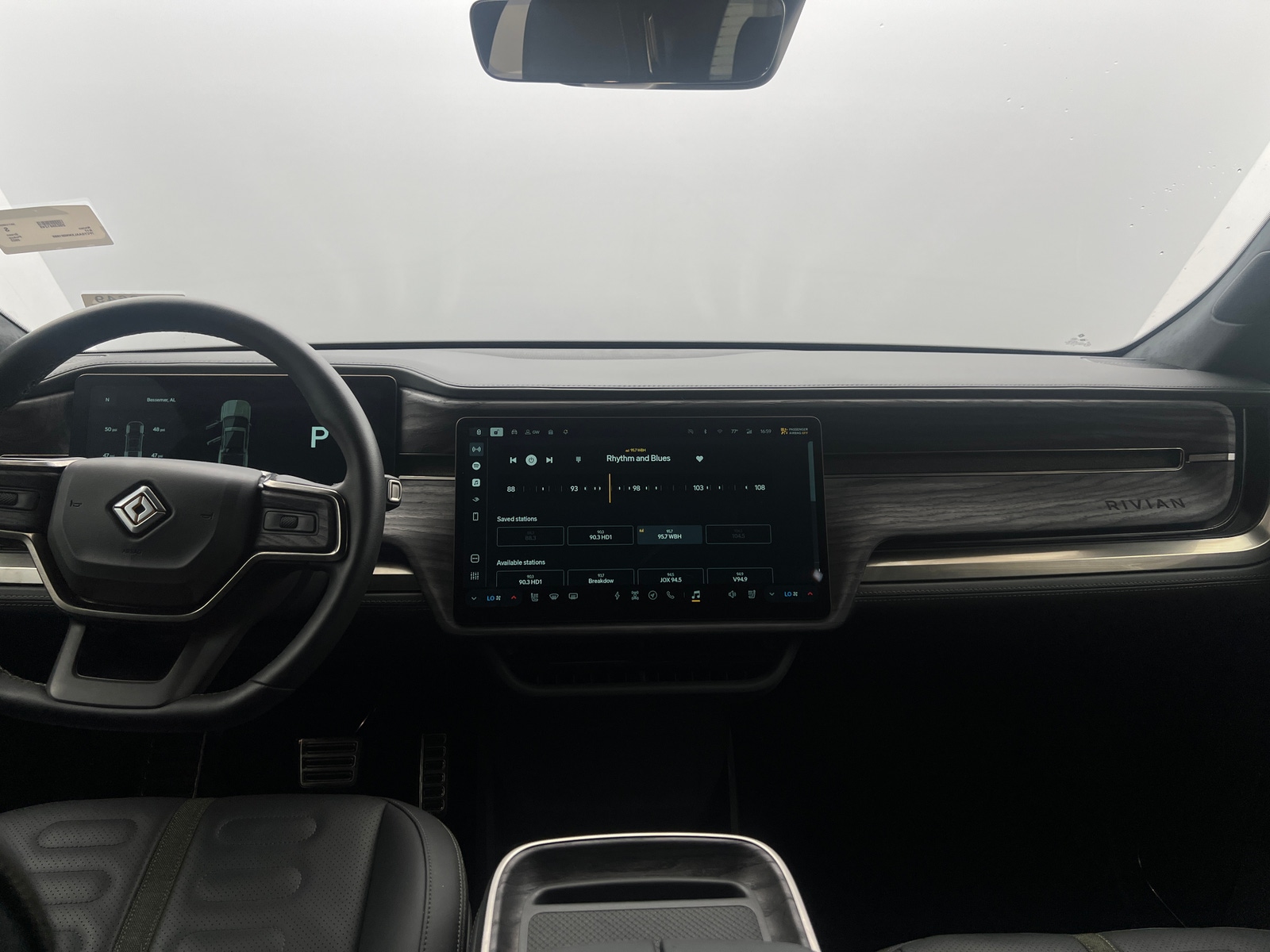 Thumbnail: 2022 Rivian R1T - 2