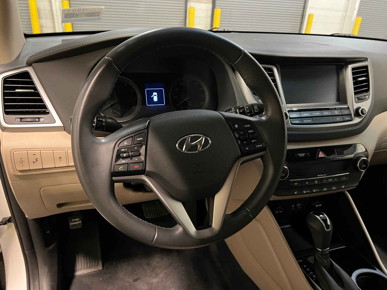 Thumbnail: 2017 Hyundai Tucson - 4