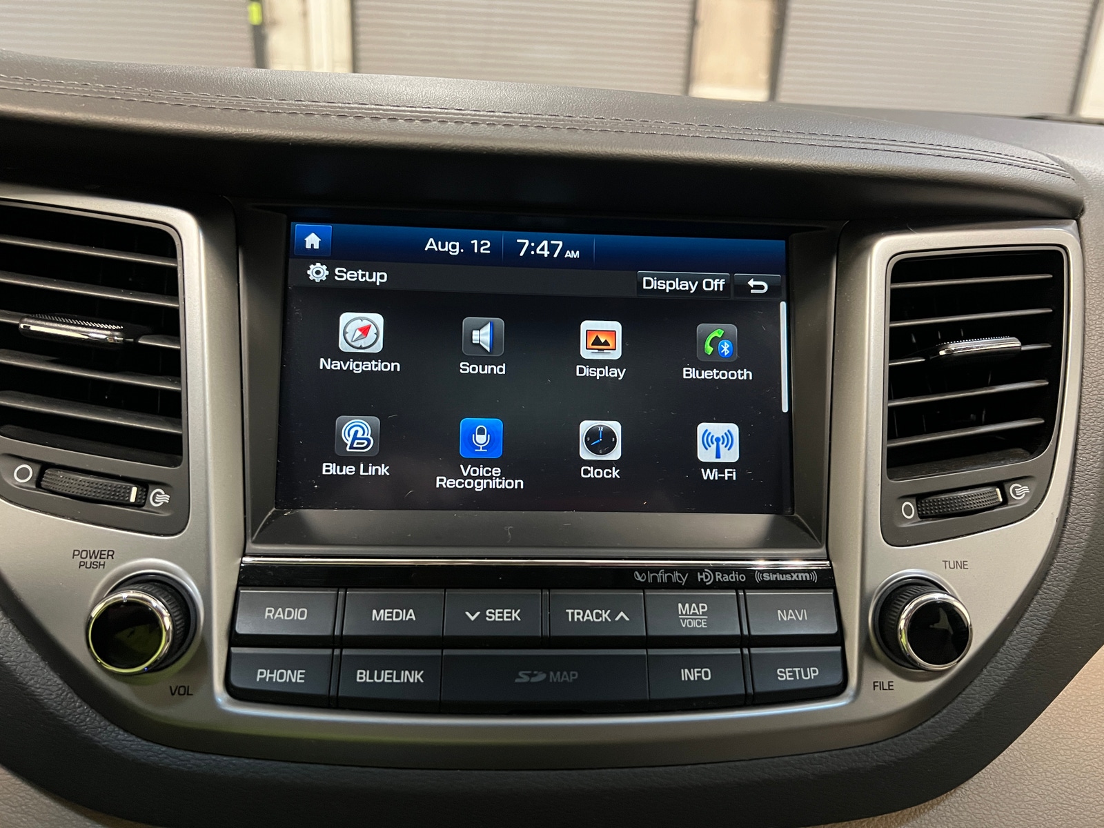 Thumbnail: 2017 Hyundai Tucson - 3